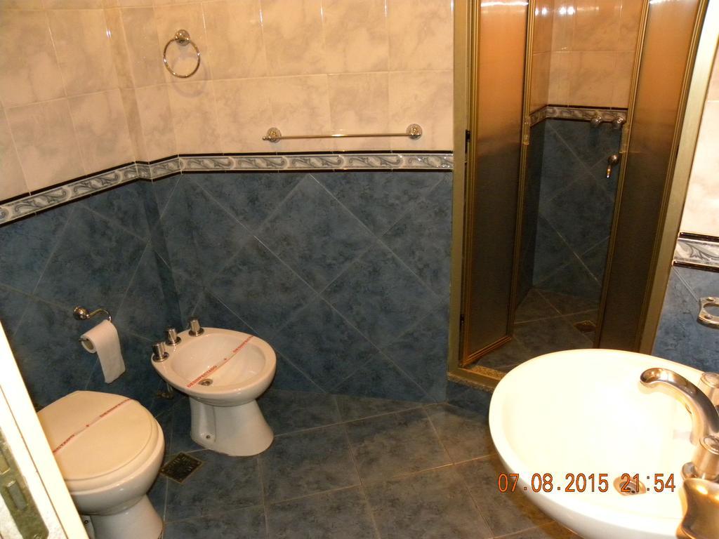 Hotel Central Cordoba Буенос-Айрес Номер фото