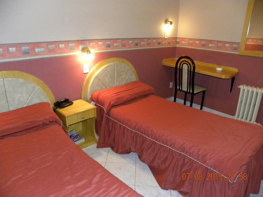 Hotel Central Cordoba Буенос-Айрес Номер фото